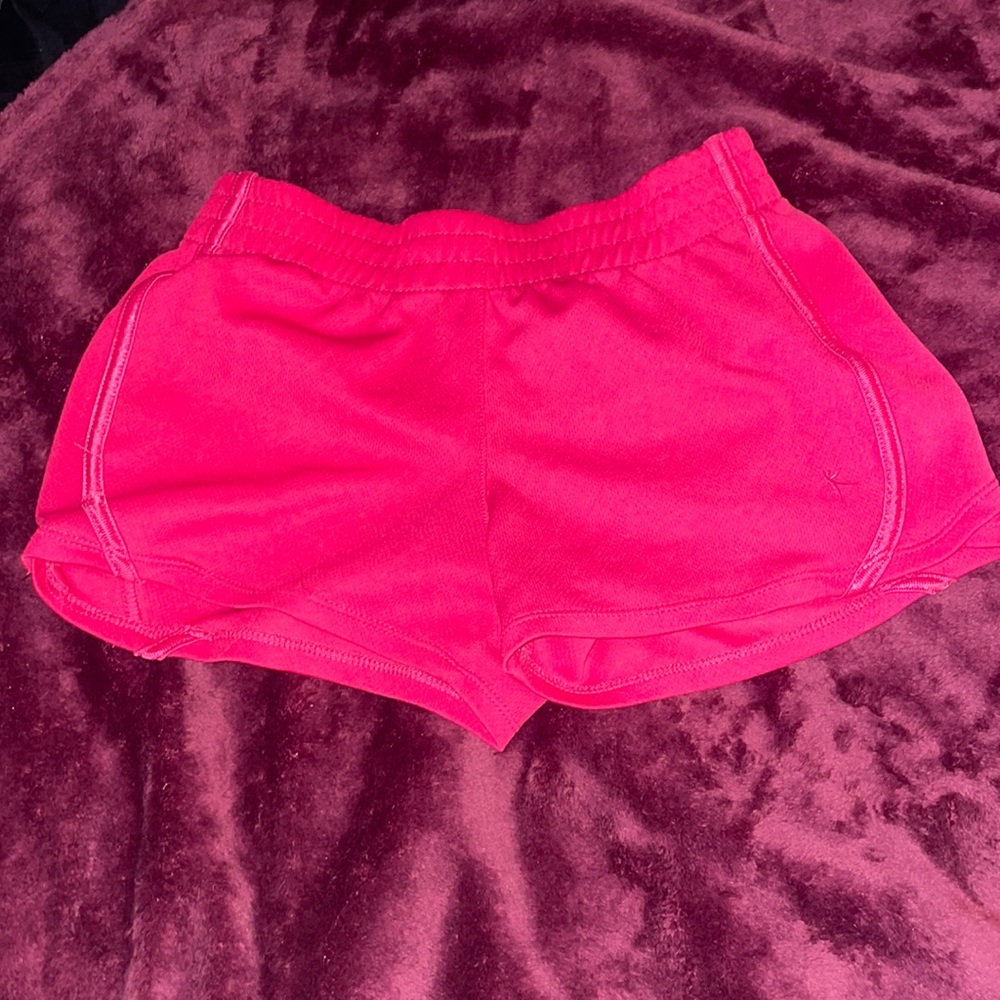 Small pink active shorts
